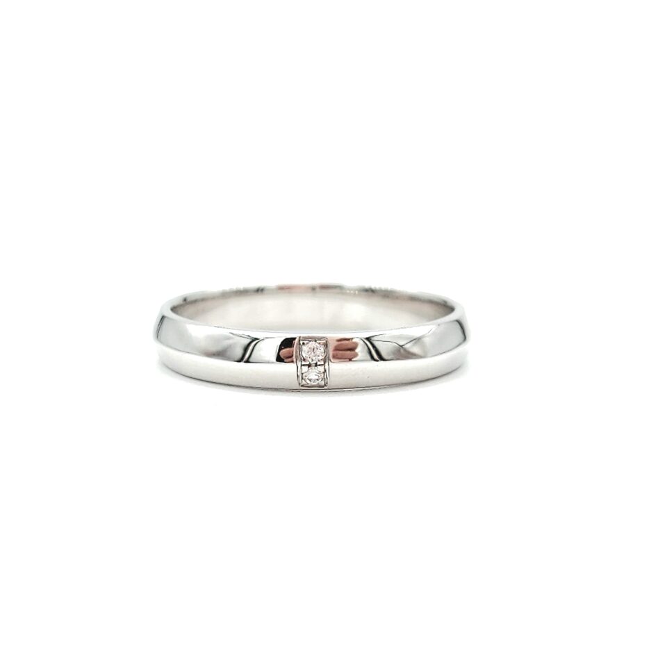 18K White Gold Diamond Ring