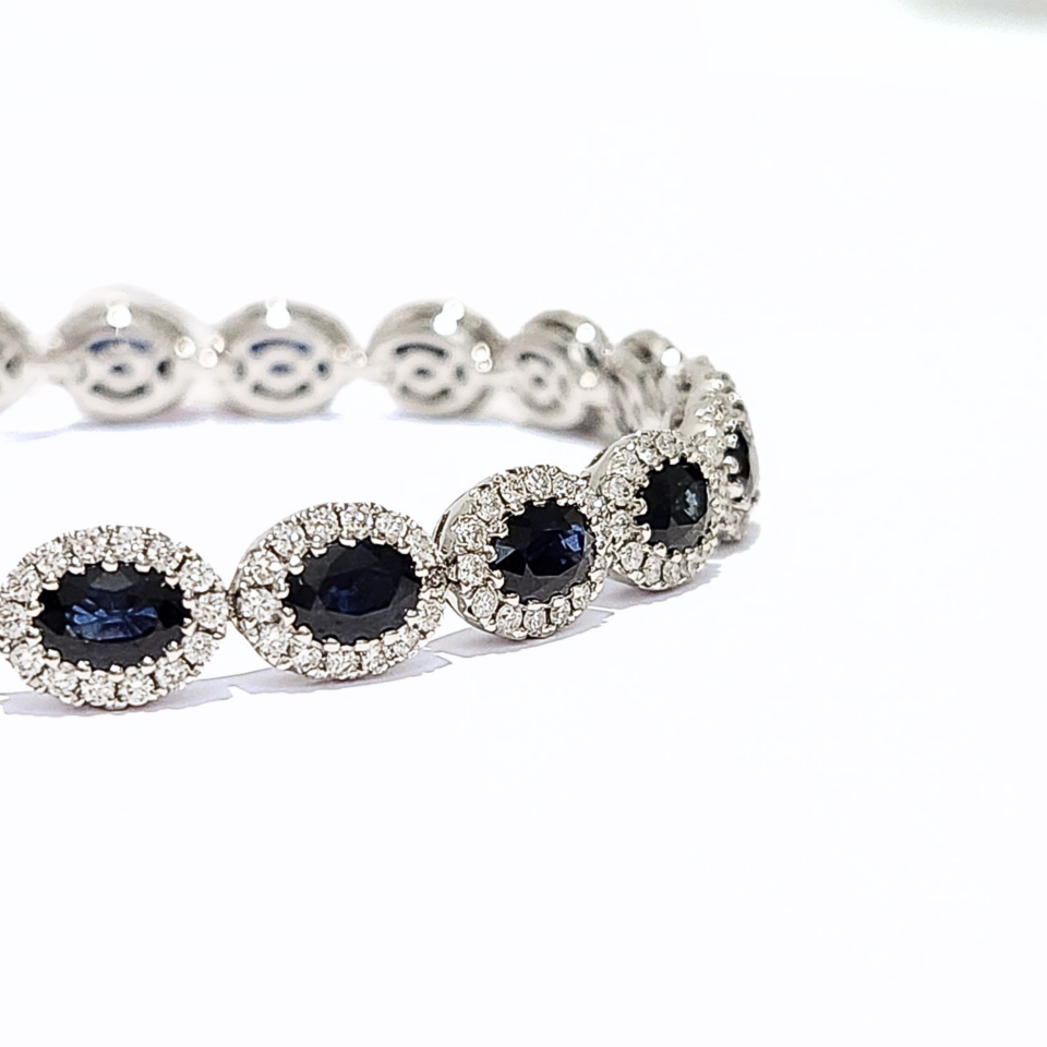 18K White Gold Sapphire Bracelet
