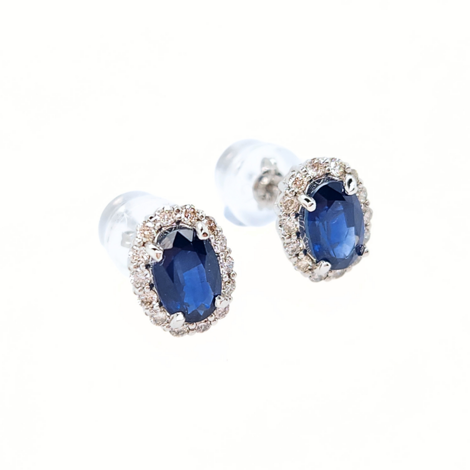 18K White Gold Sapphire Earrings