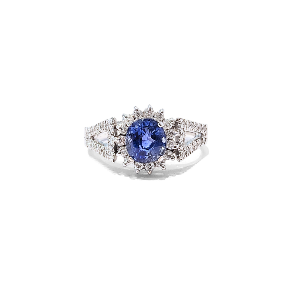 18K White Gold Sapphire Ring