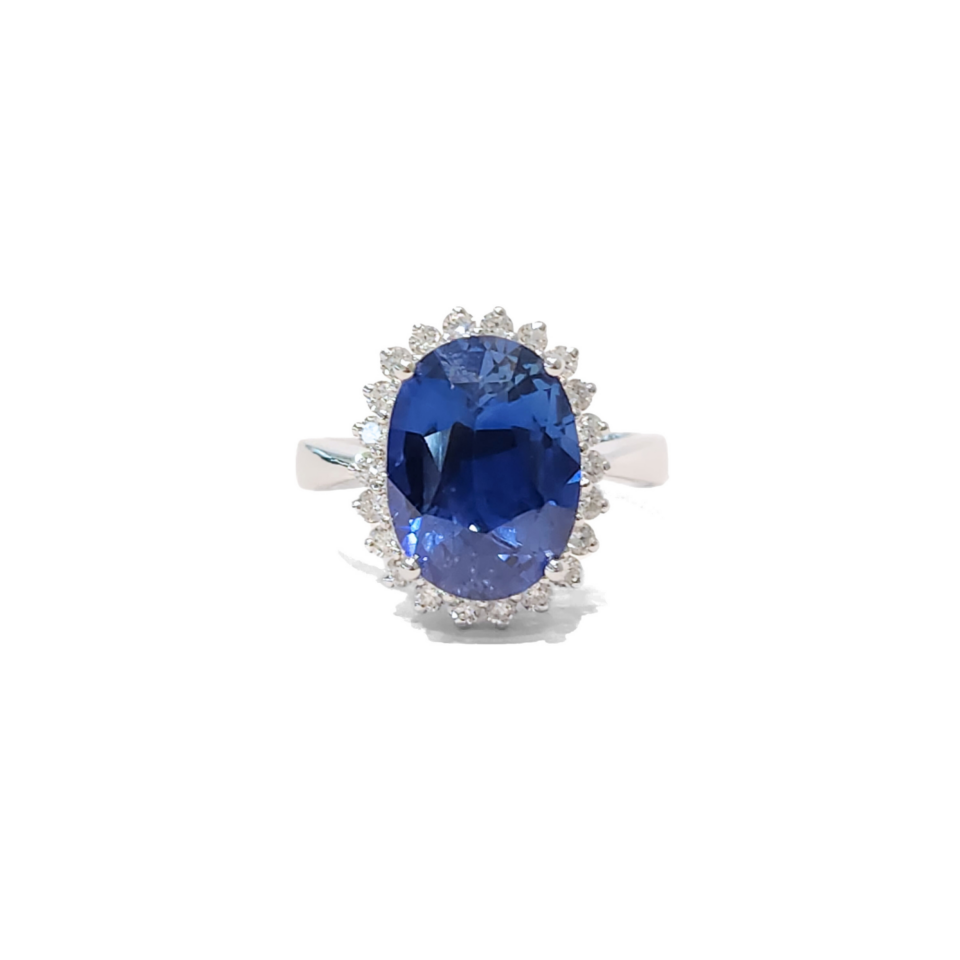 18K White Gold Sapphire Ring