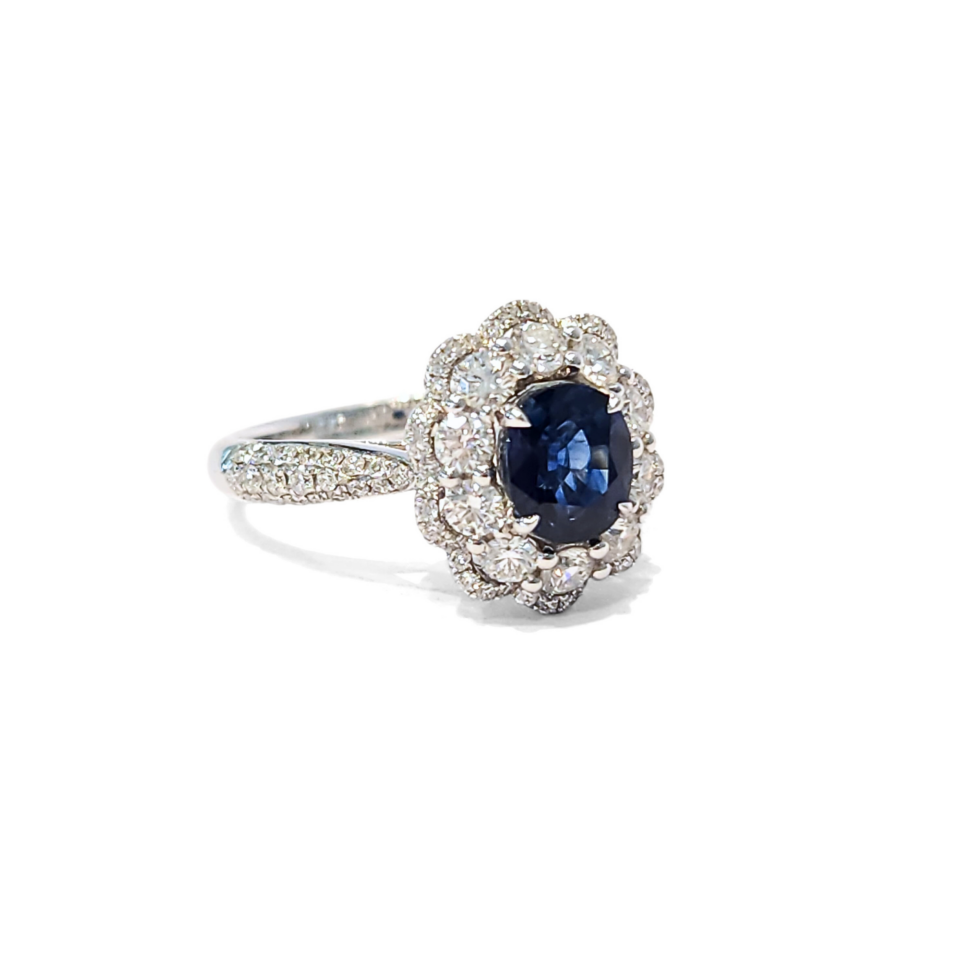 18K White Gold Sapphire Ring