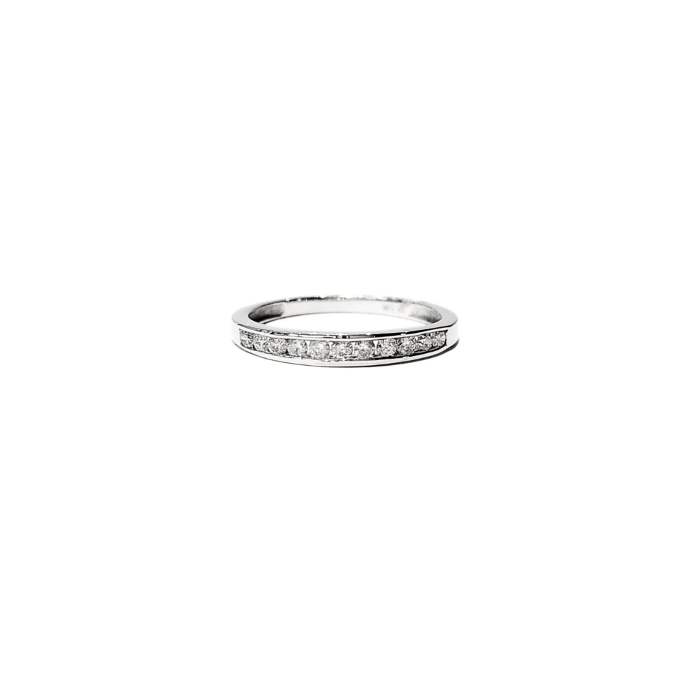 10K White Gold Diamond Ring