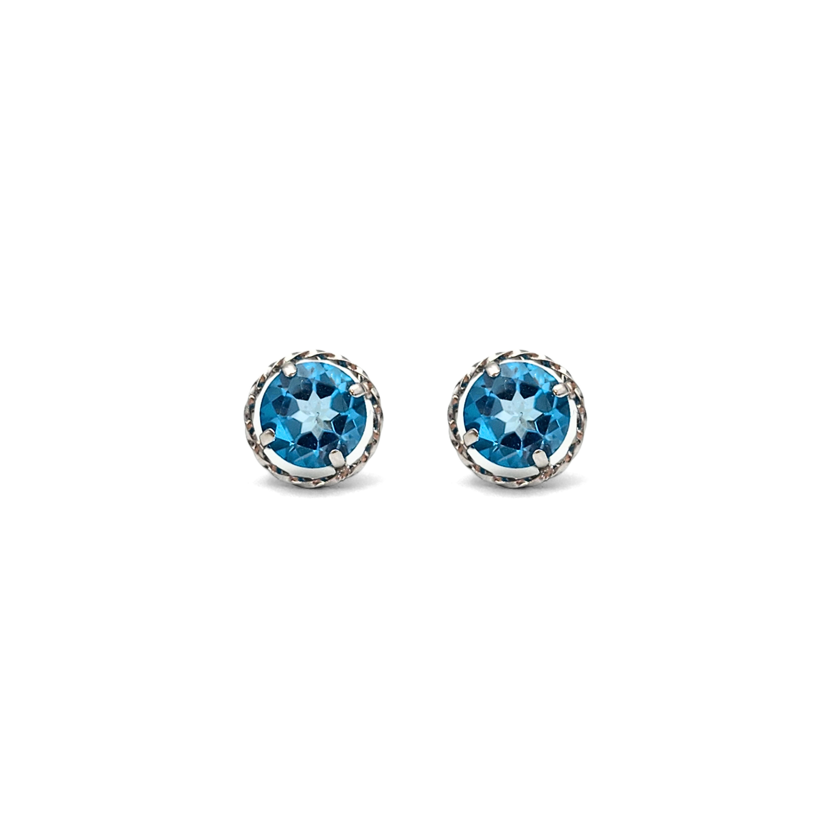 18K White Gold Topaz Earrings