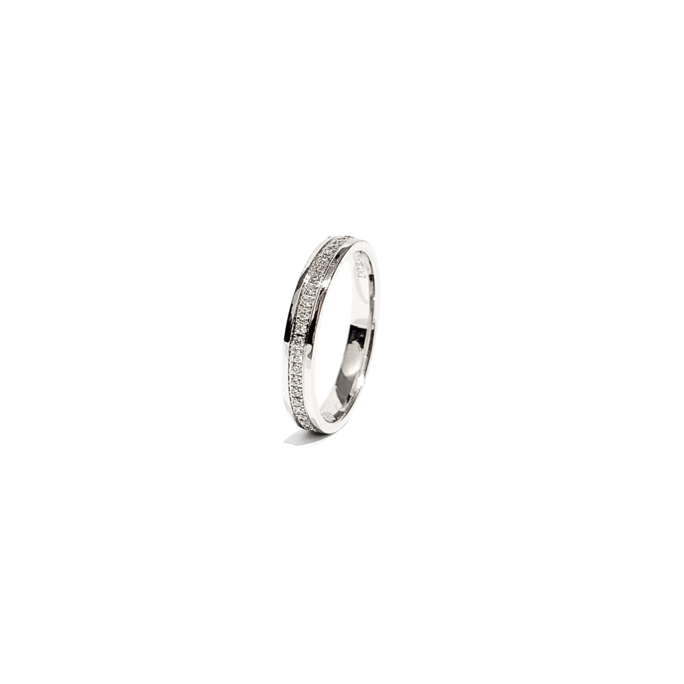 18K White Gold Diamond Ring