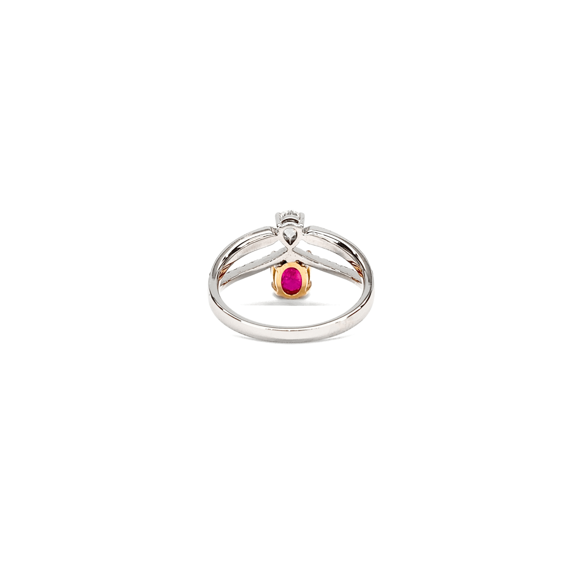 18K White Gold Ruby Ring