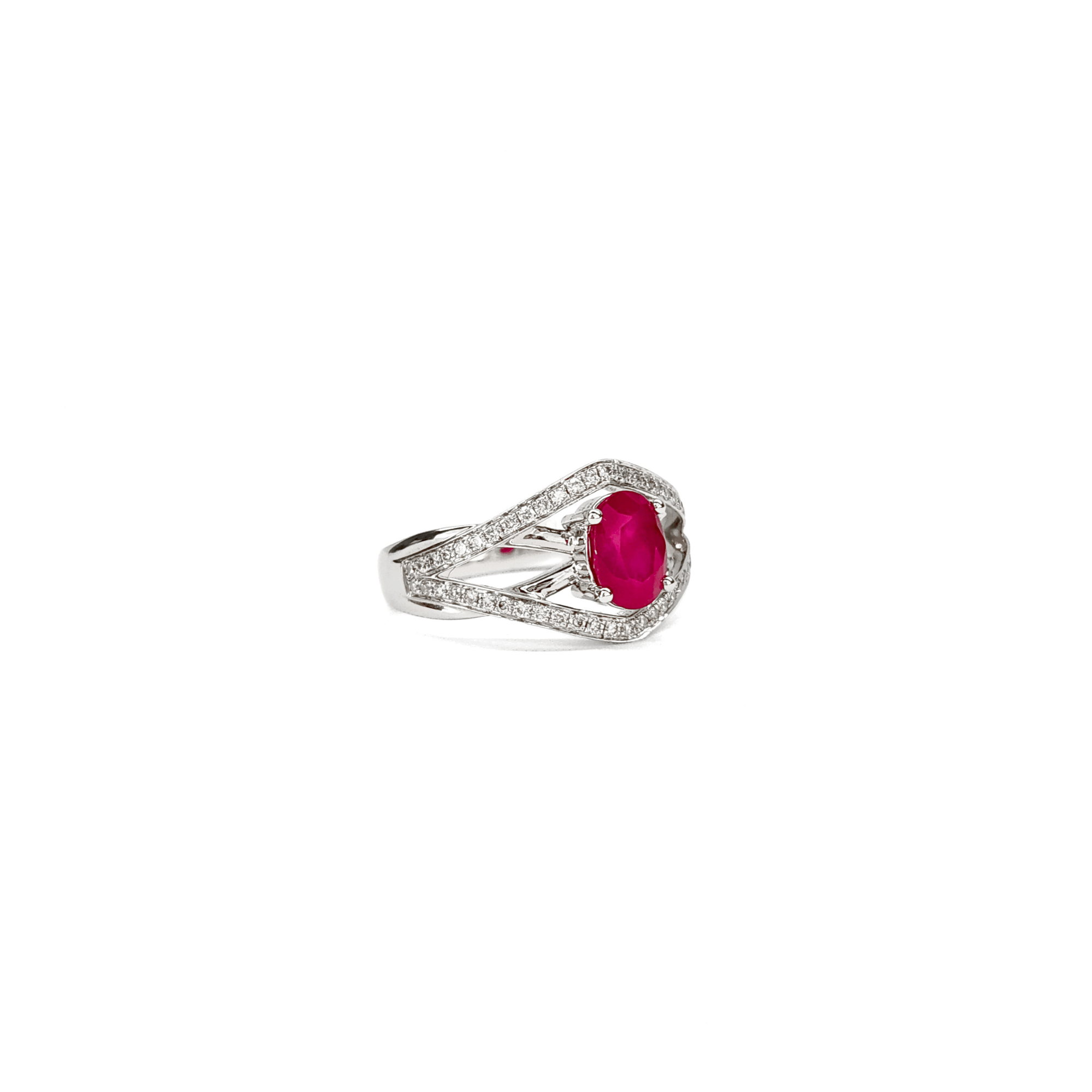 18K White Gold Ruby Ring